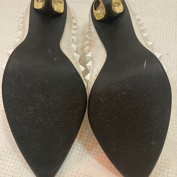 White Pointy-Toe Stilettos Embellished with White Studs; Gold Heels - Picture 4 of 10